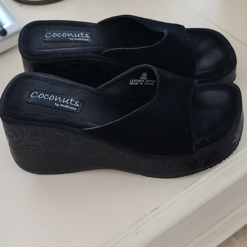 Coconuts Black Size 8 Suede Wedge Sandals